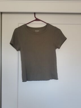 Old Navy Women's Olive Green Ribbed Short Sleeve Tee